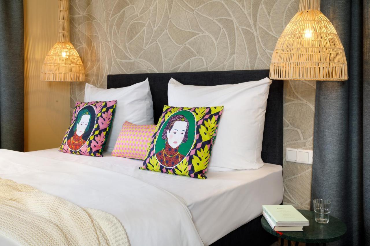Double Room,1297955116:JPEG